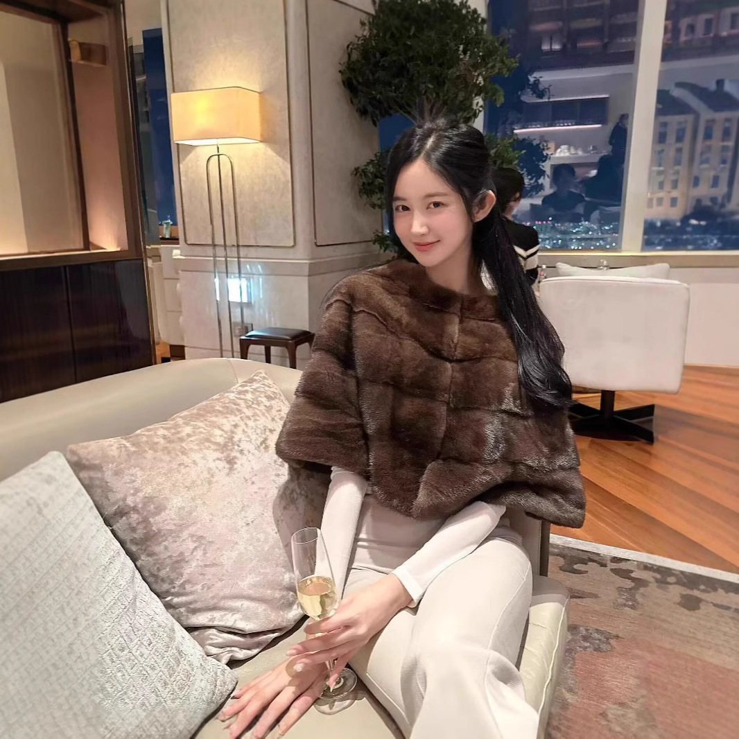 财阀千金短外套咖色环保水貂绒小斗篷皮草毛毛外套女百搭短款披肩