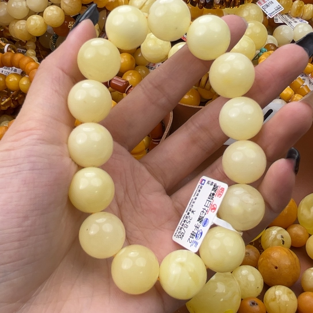 琥珀珠宝奇石未镶嵌