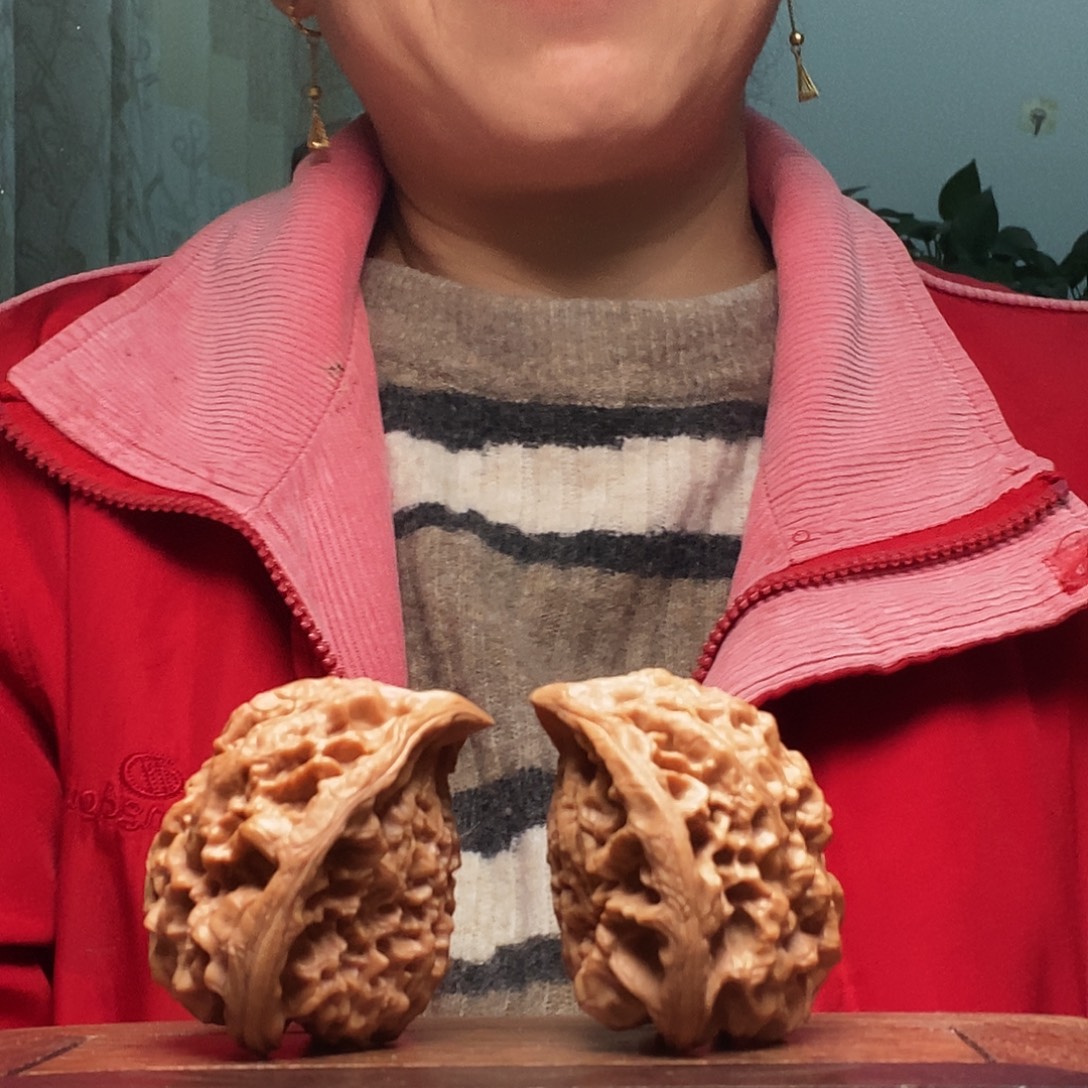 文玩核桃吊坠蛇头