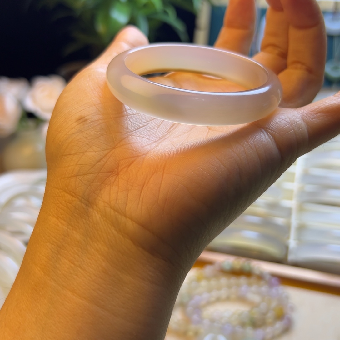 玛瑙/玉髓未镶嵌手镯