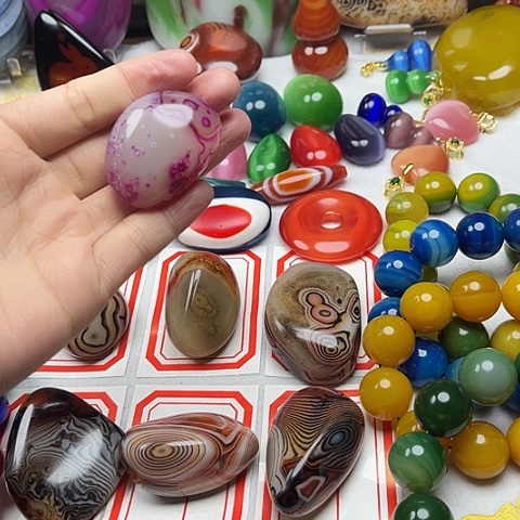 玛瑙/玉髓颈饰未镶嵌