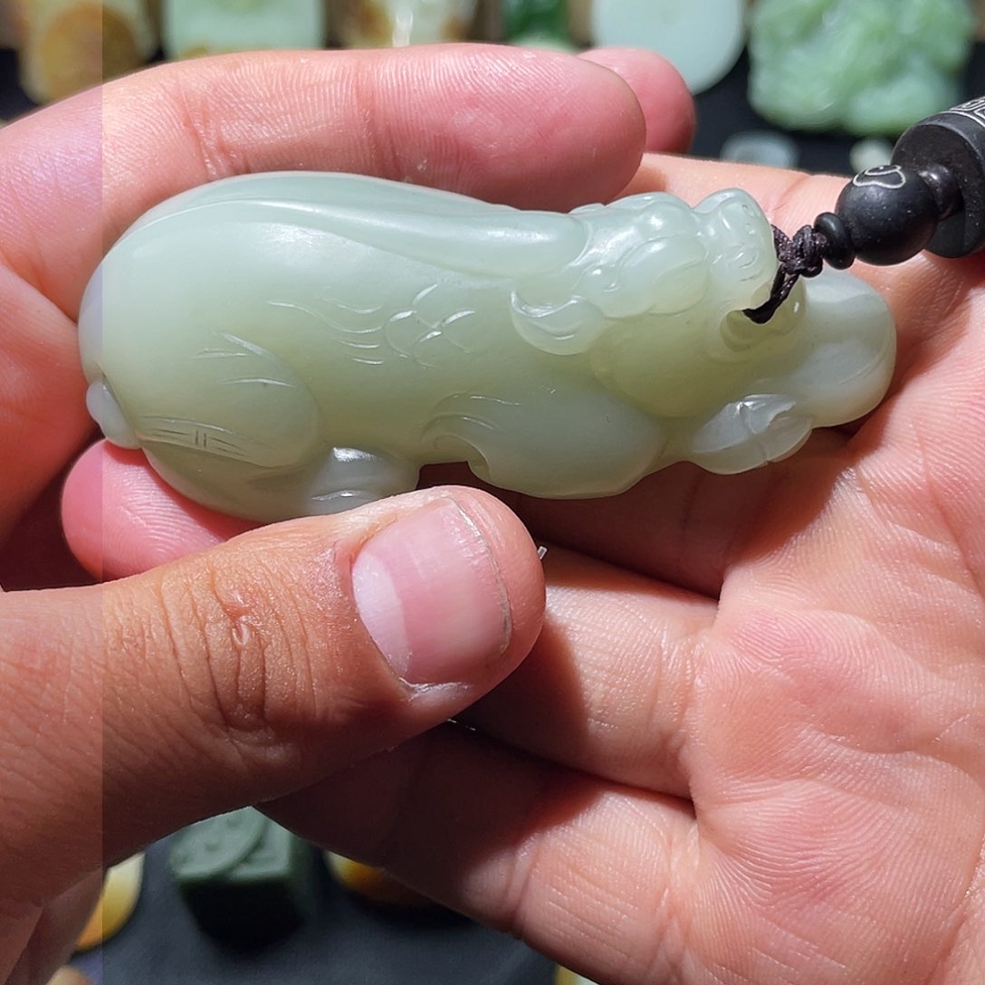 和田玉颈饰未镶嵌