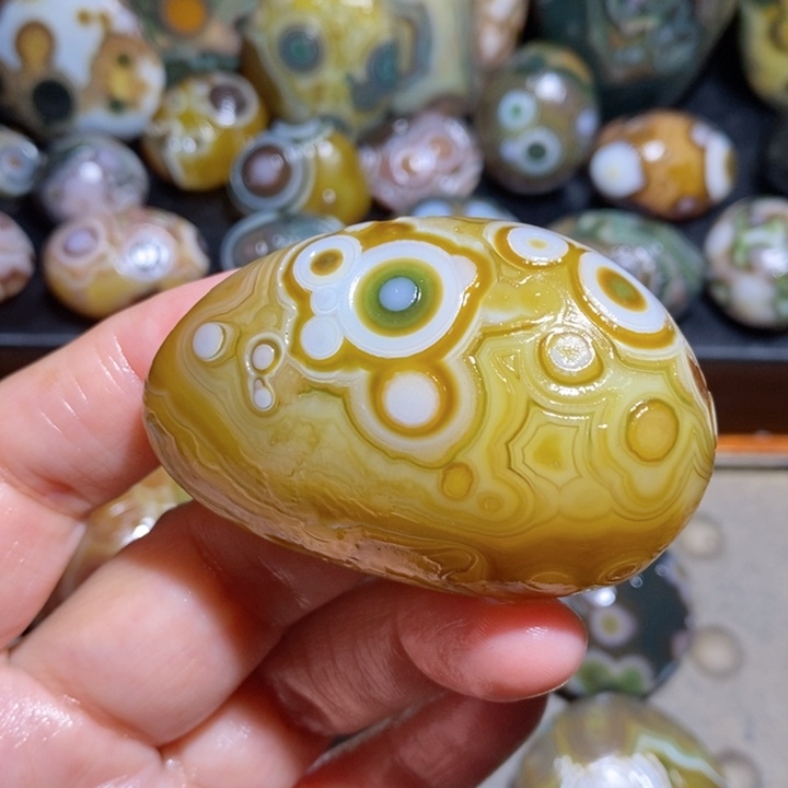 未镶嵌玛瑙/玉髓珠宝半成品170