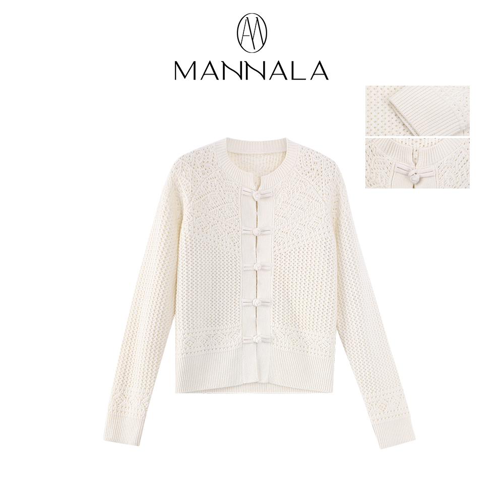 MANNALA丨“溪间雪”现代新中式细腻轻柔手工盘扣白色毛衣  Q4262