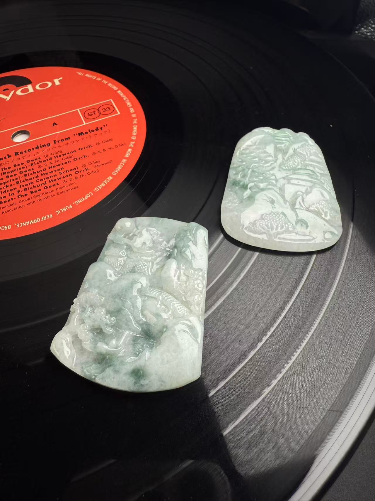 天然缅甸A货翡翠山水牌