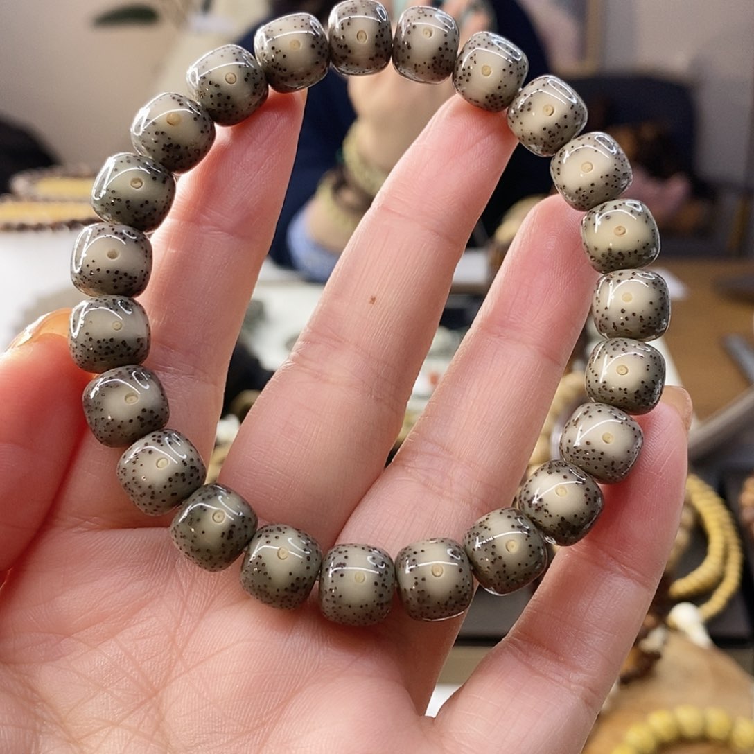 星月菩提手串隆*卡10大眼睛