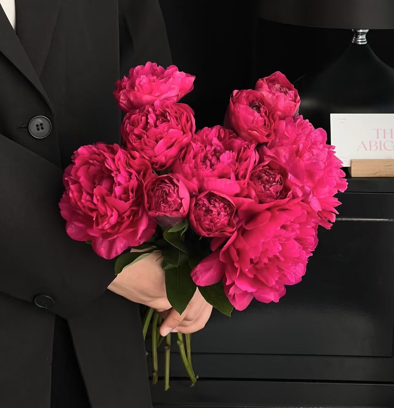 现货【荷兰红】年宵花山东牡丹鲜花芍药重瓣鲜切花山东基地