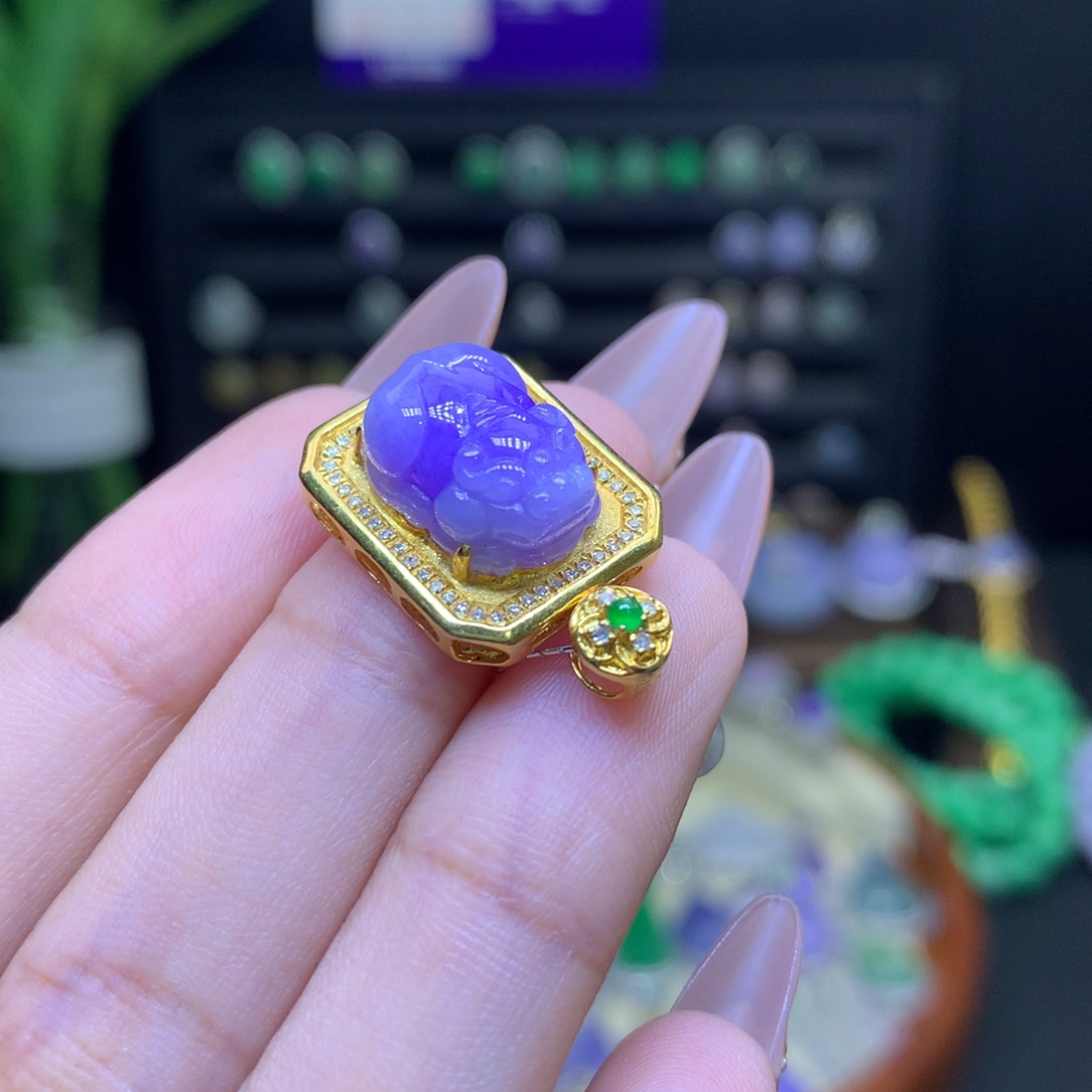 翡翠颈饰18K金镶嵌天然