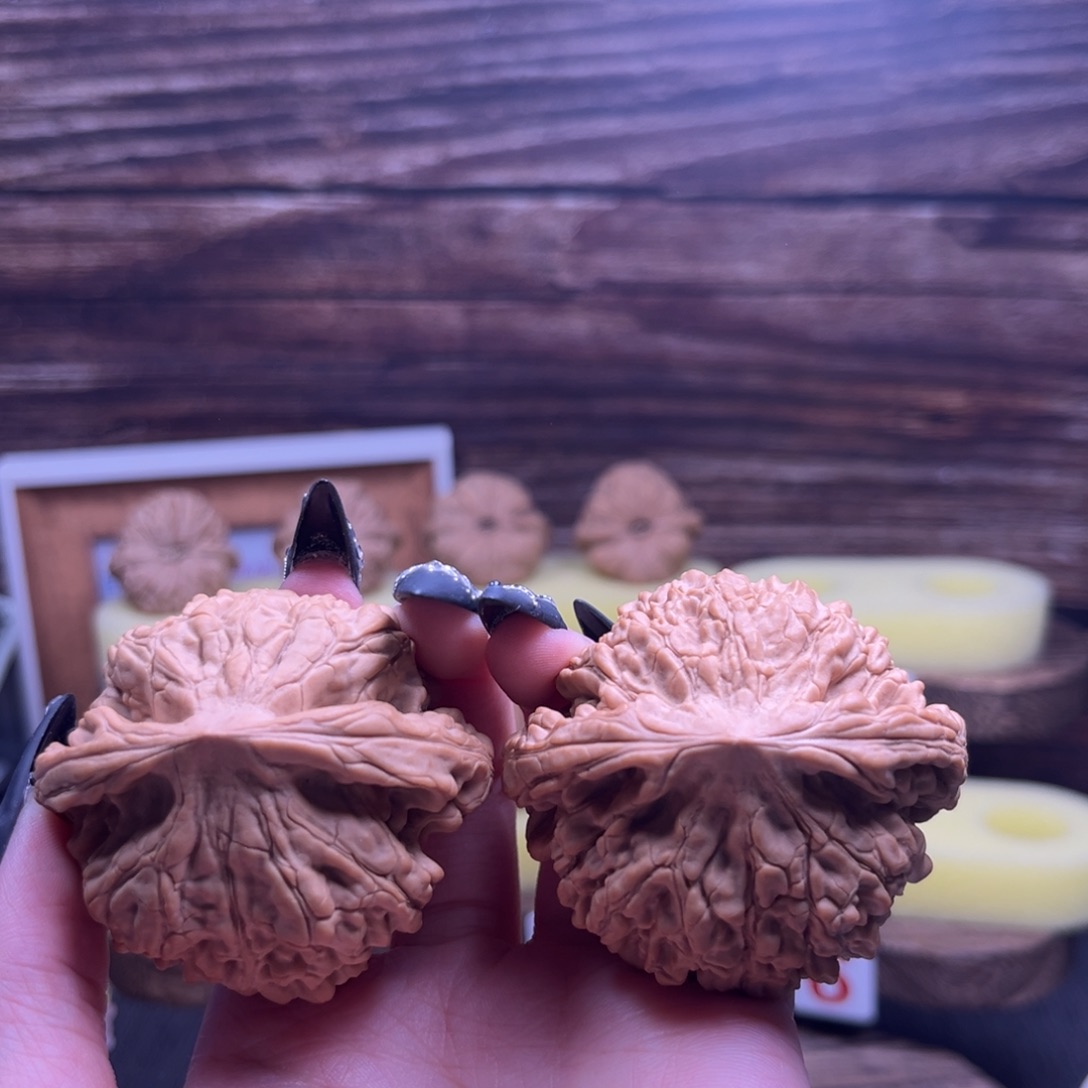 朱***。桃核吊坠官帽54闪58