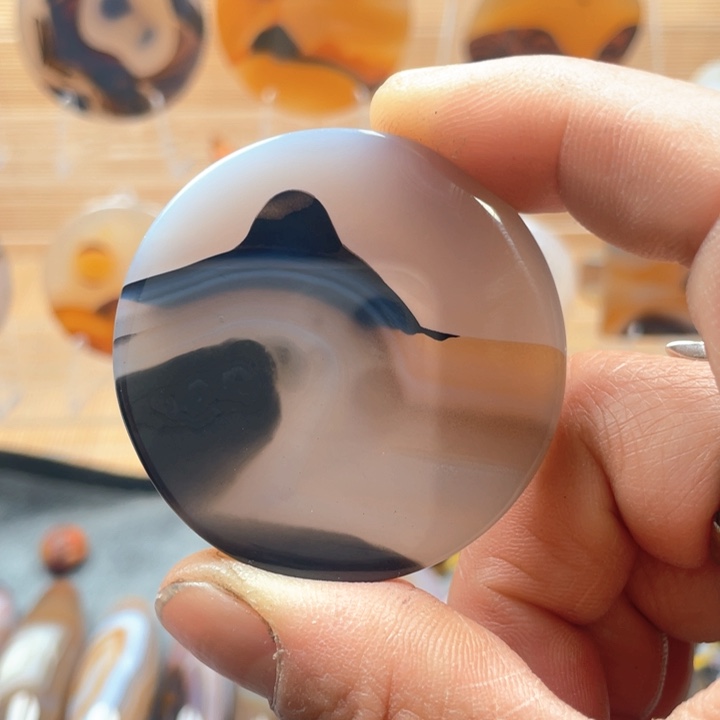 玛瑙/玉髓吊坠未镶嵌