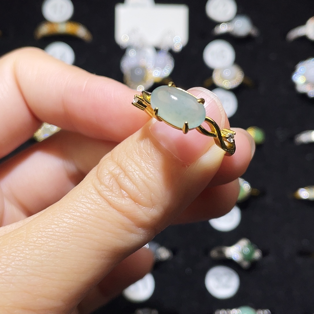 翡翠未镶嵌戒指戒指