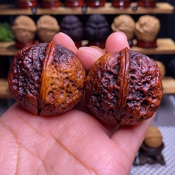 文玩核桃吊坠七彩元宝11