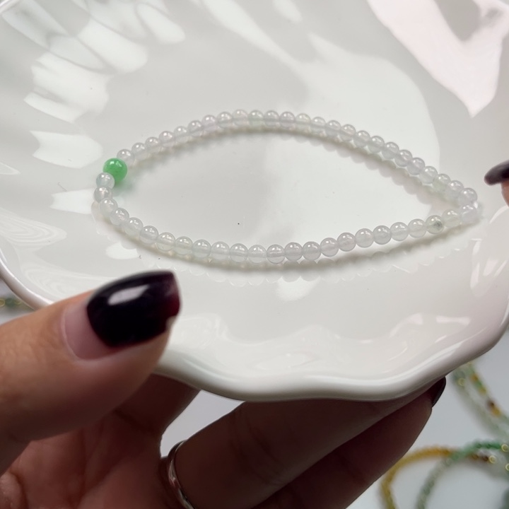 骆***常翡翠未镶嵌手串翡翠