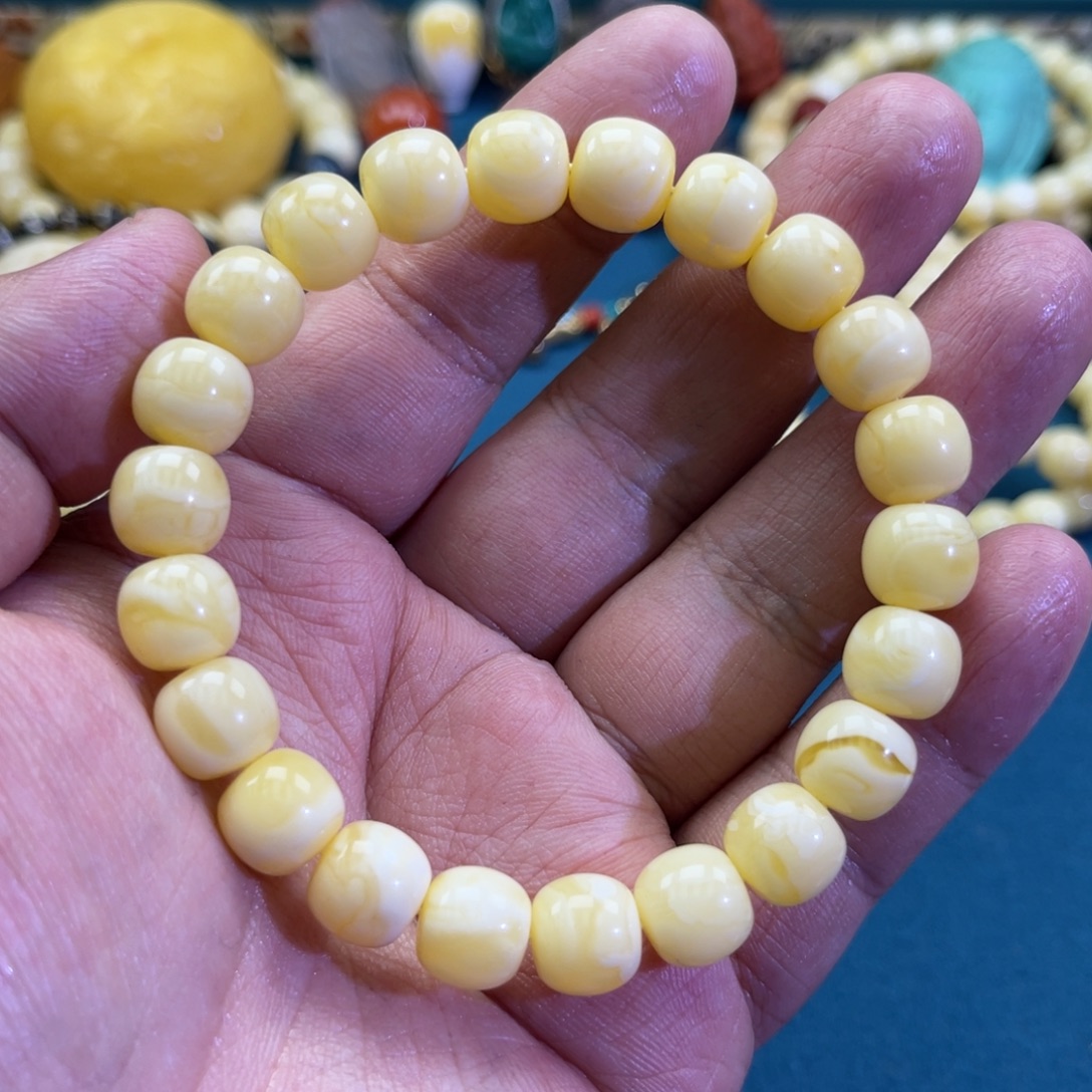 琥珀未镶嵌珠宝奇石68