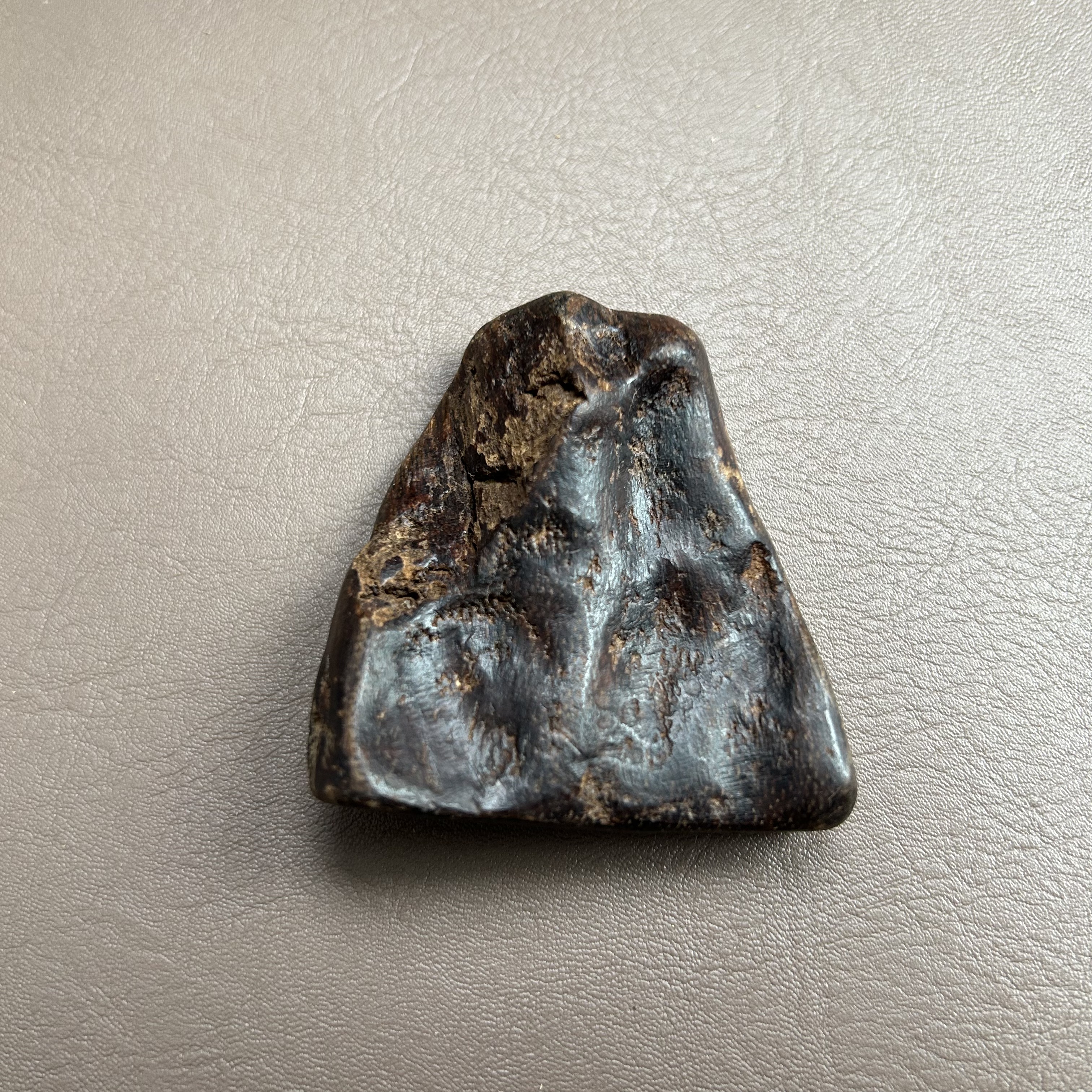 15.17克达拉干沉香沉水吊牌