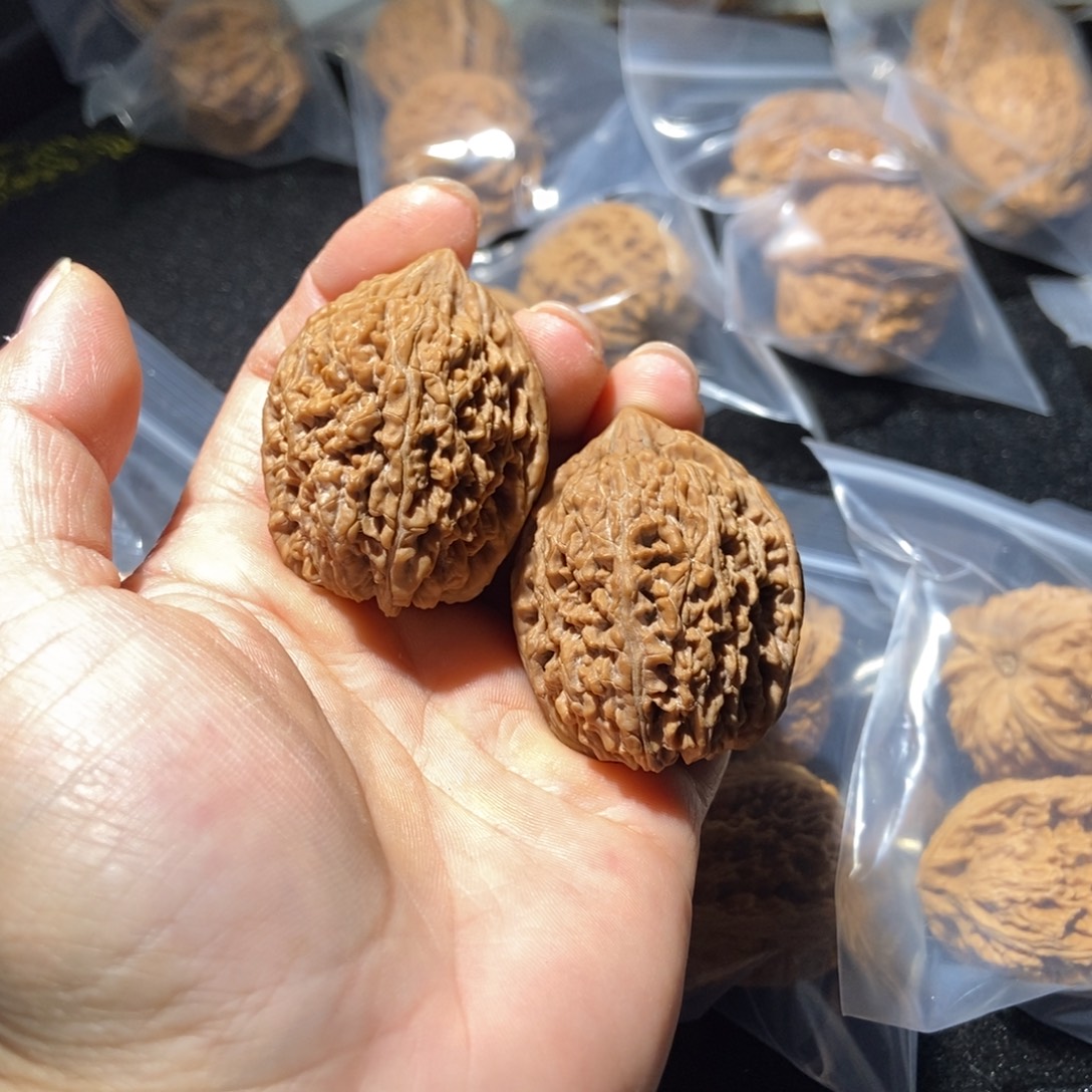 文玩核桃吊坠蒜头核桃毕业蒜头500