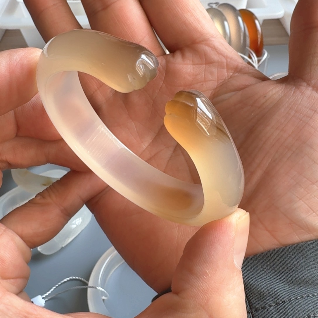 玛瑙/玉髓颈饰合金60