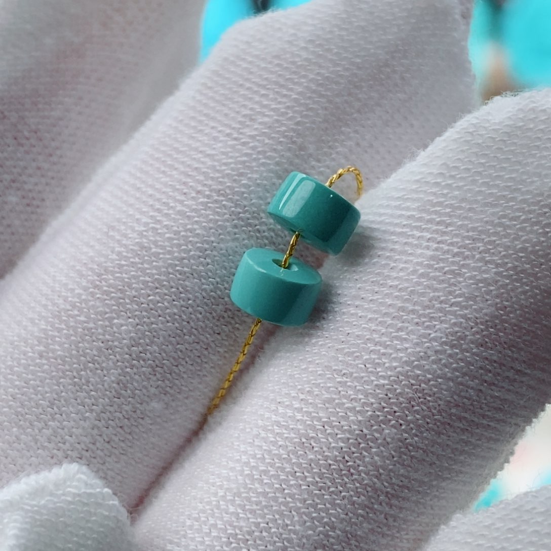 绿松石配饰未镶嵌