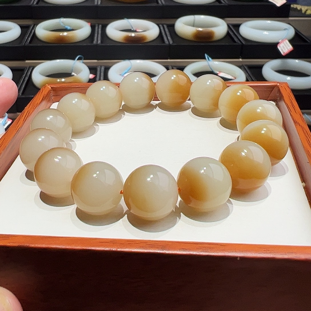 和田玉（糖玉）未镶嵌手串