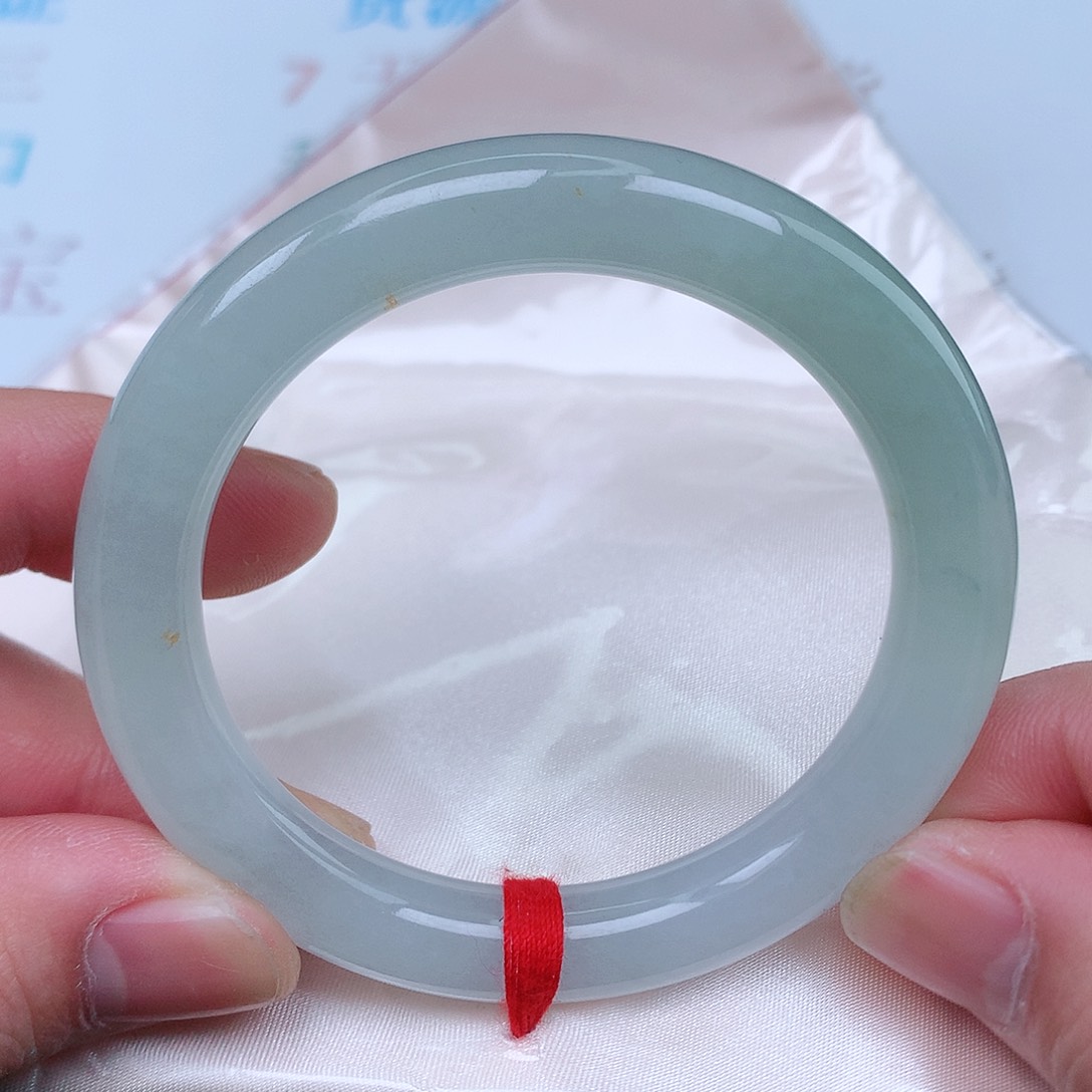 翡翠手镯（圆镯）未镶嵌