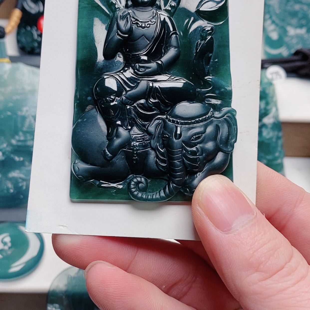 【闪购商品】翡翠颈饰未镶嵌感****翡翠