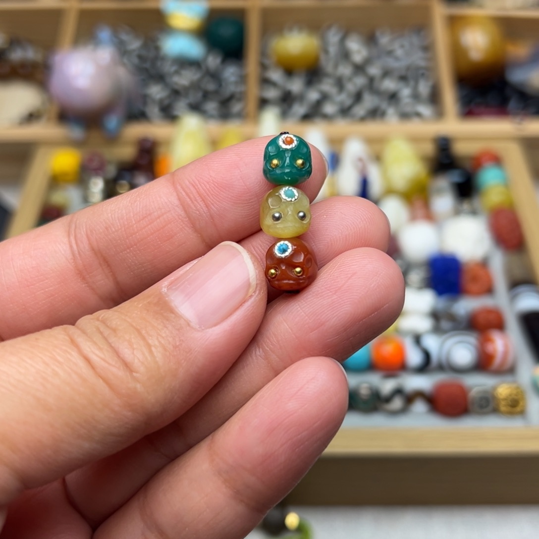 玛瑙/玉髓8mm红绿灯呆呆银S925镶嵌