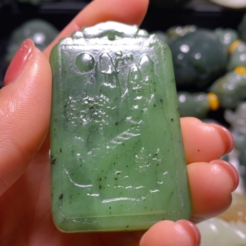 颈饰未镶嵌和田玉（糖玉）