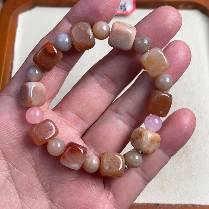 合金珠宝奇石硅化玉