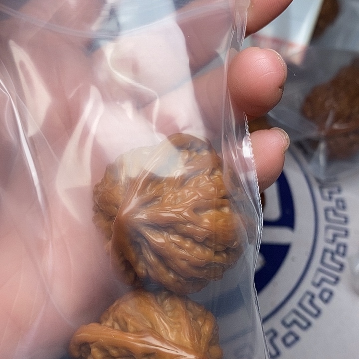 峰***子吊坠文玩核桃粗筋