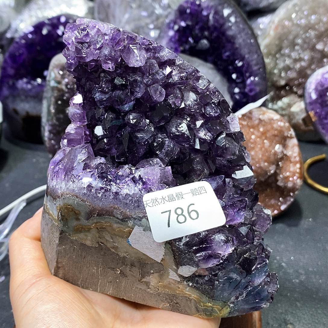 水晶大型摆件（非配饰）未镶嵌