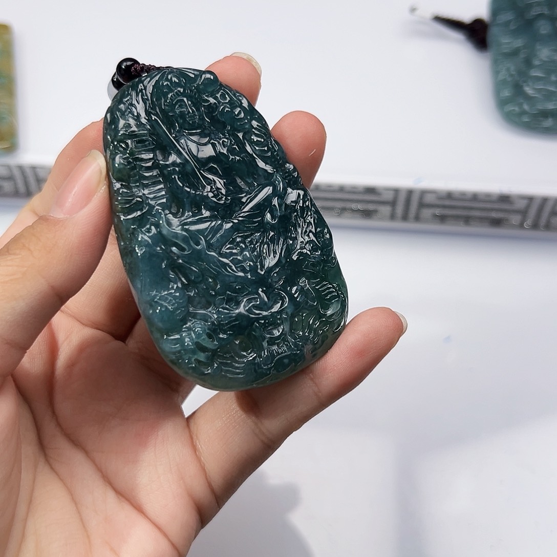 翡翠挂件未镶嵌吊坠