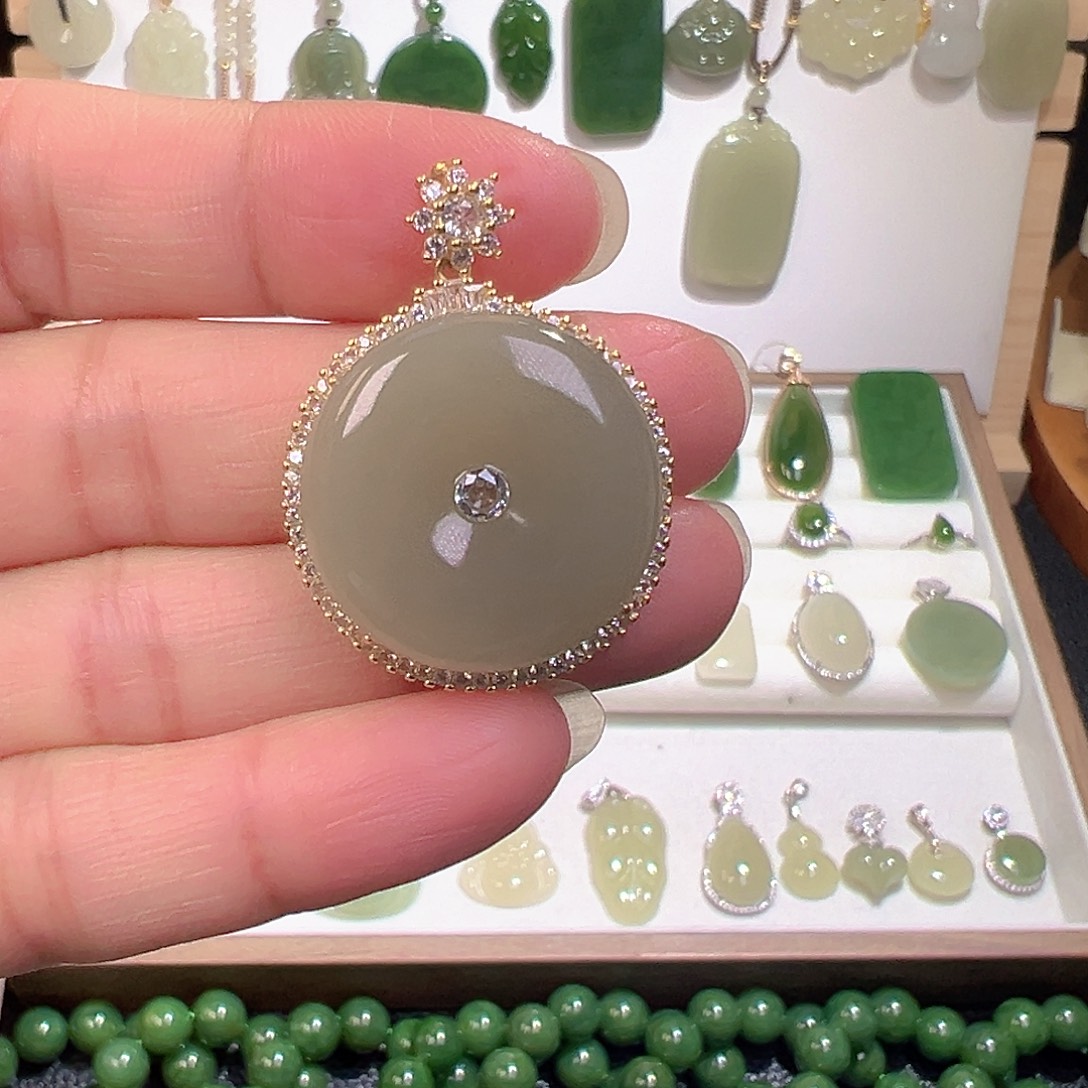 和田玉银S925镀金镶嵌颈饰