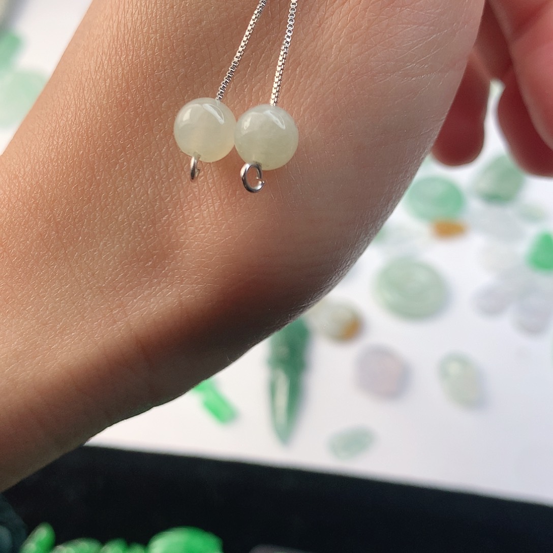 翡翠颈饰未镶嵌耳线