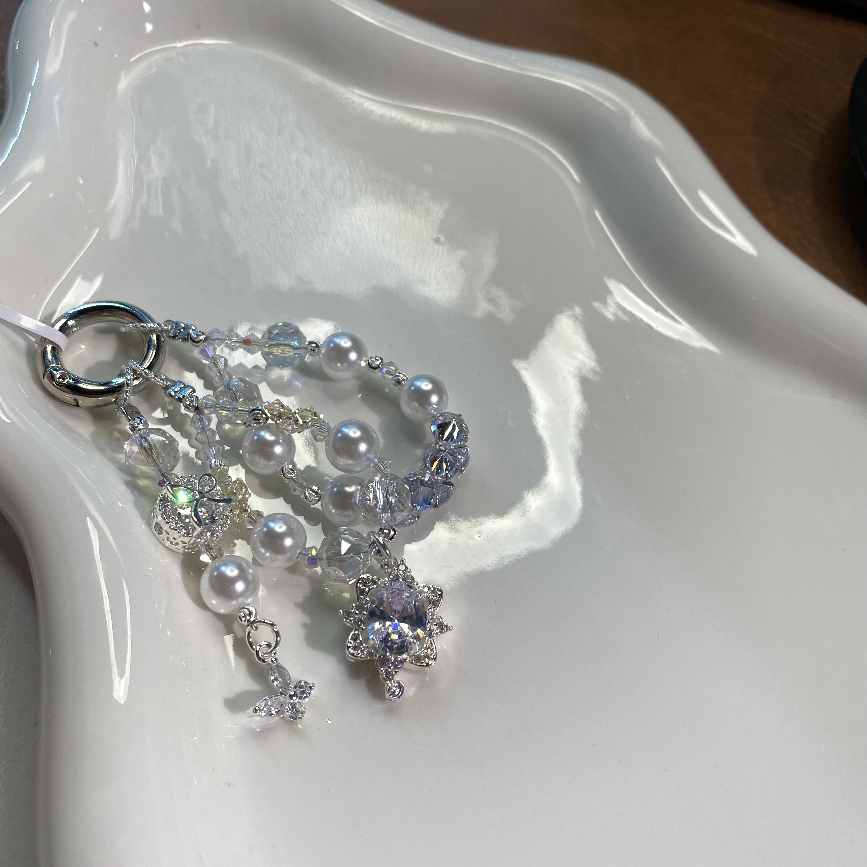 5073白色挂件原创手机链