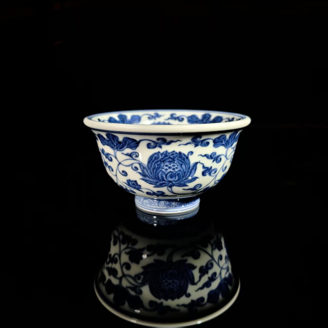 丰雅赏玩内外缠枝莲花压手杯