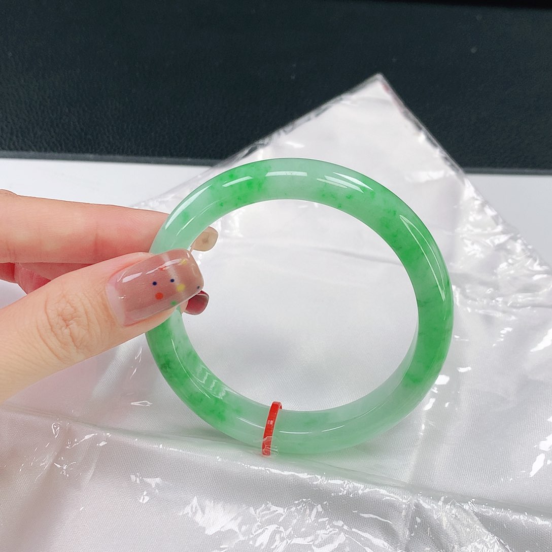 未镶嵌手镯翡翠813