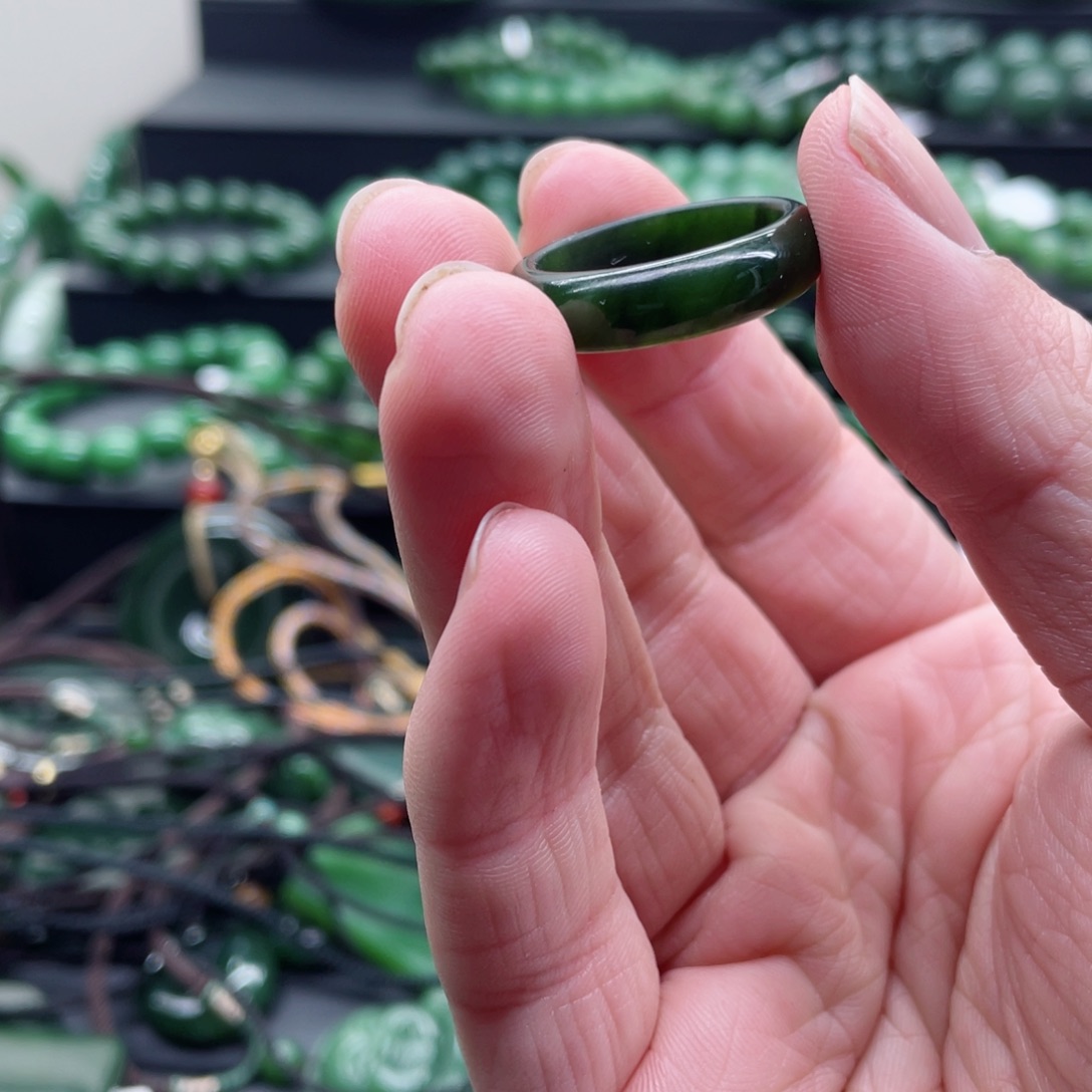 和田玉（碧玉）未镶嵌戒指