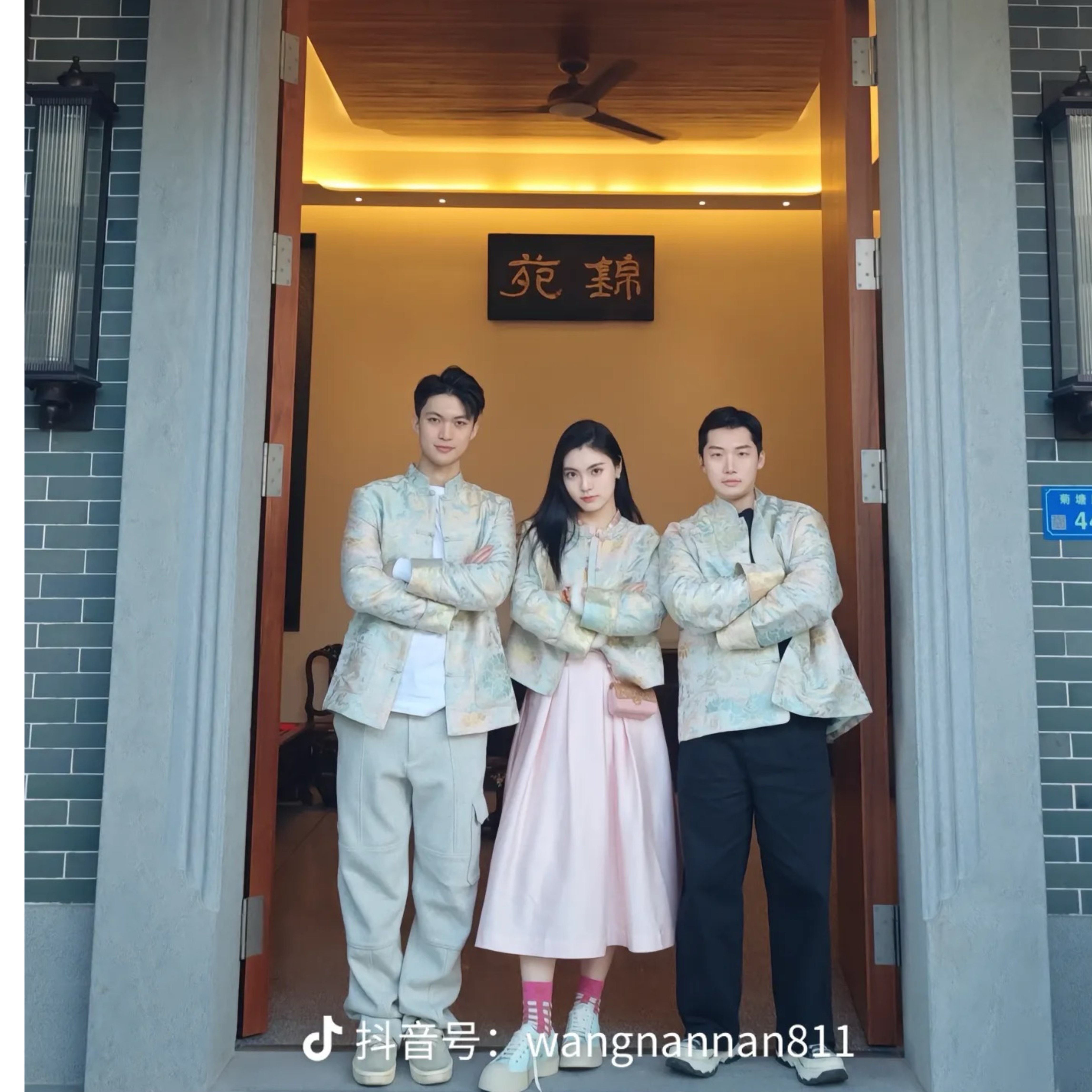 粉色简约百褶半身裙Q14  