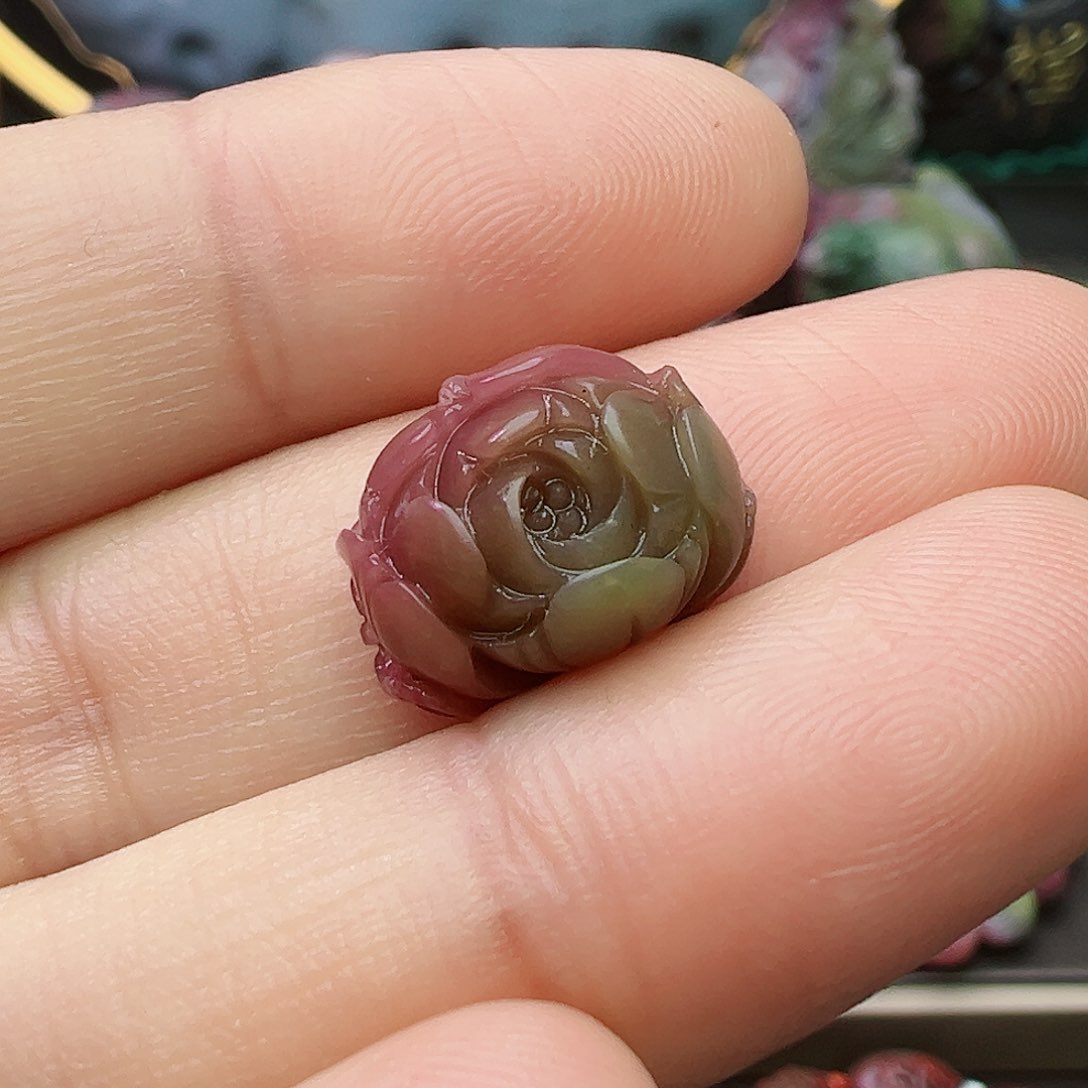 石英质玉定制未镶嵌盐源