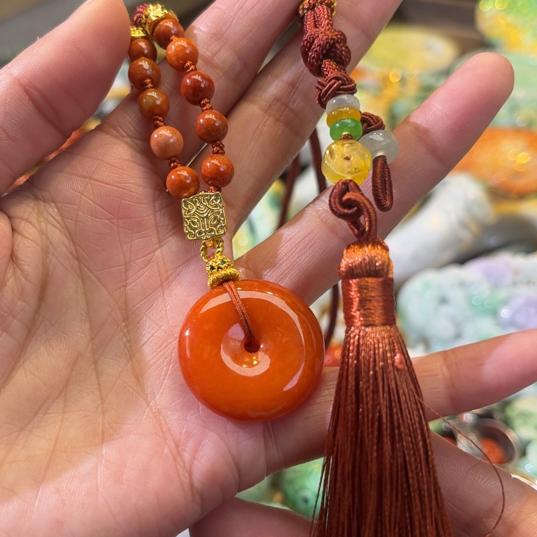 翡翠颈饰未镶嵌待编款