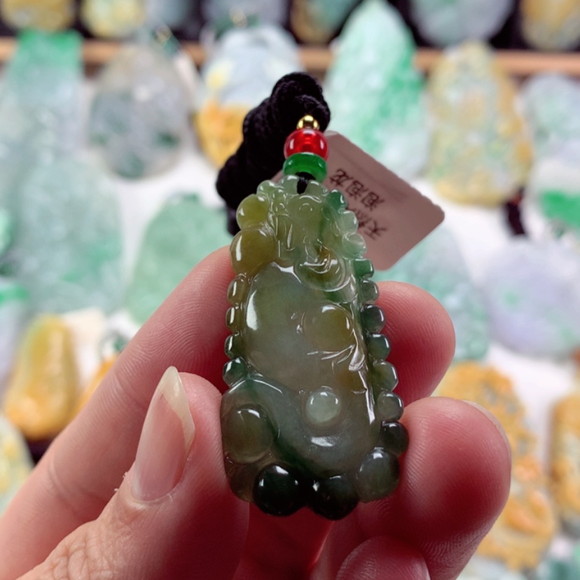 【闪购商品】翡翠吊坠(不含链)未镶嵌