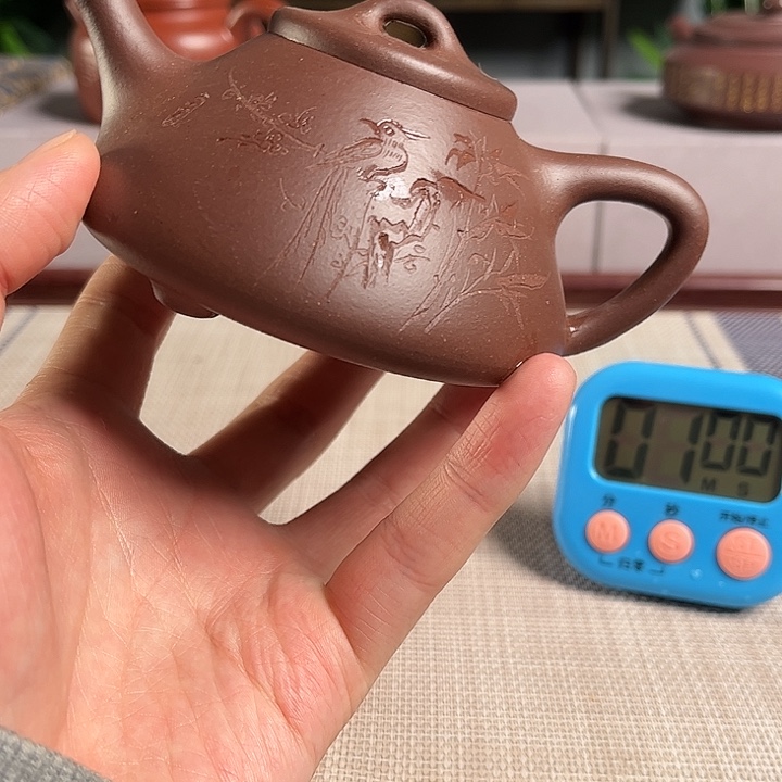鲁***达紫砂茶杯宜兴原矿手工紫砂壶