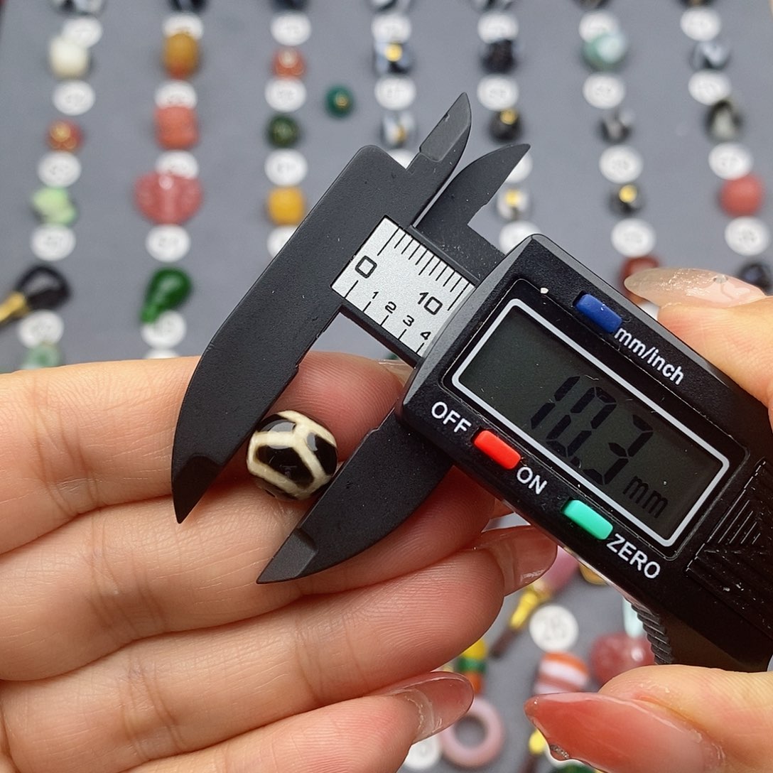 玛瑙/玉髓饰品合金