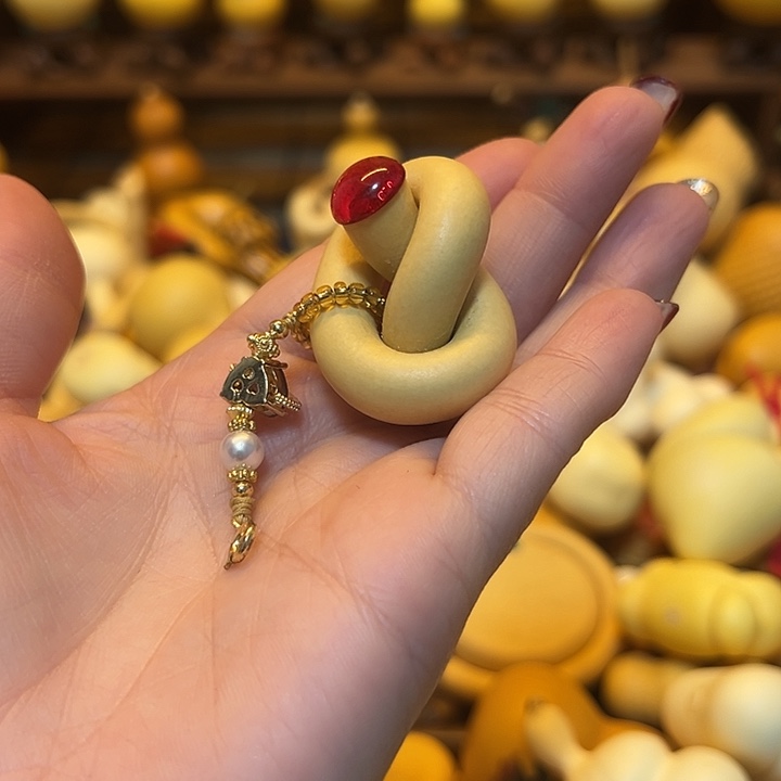 简***逸大叶紫檀（黑酸枝木类）