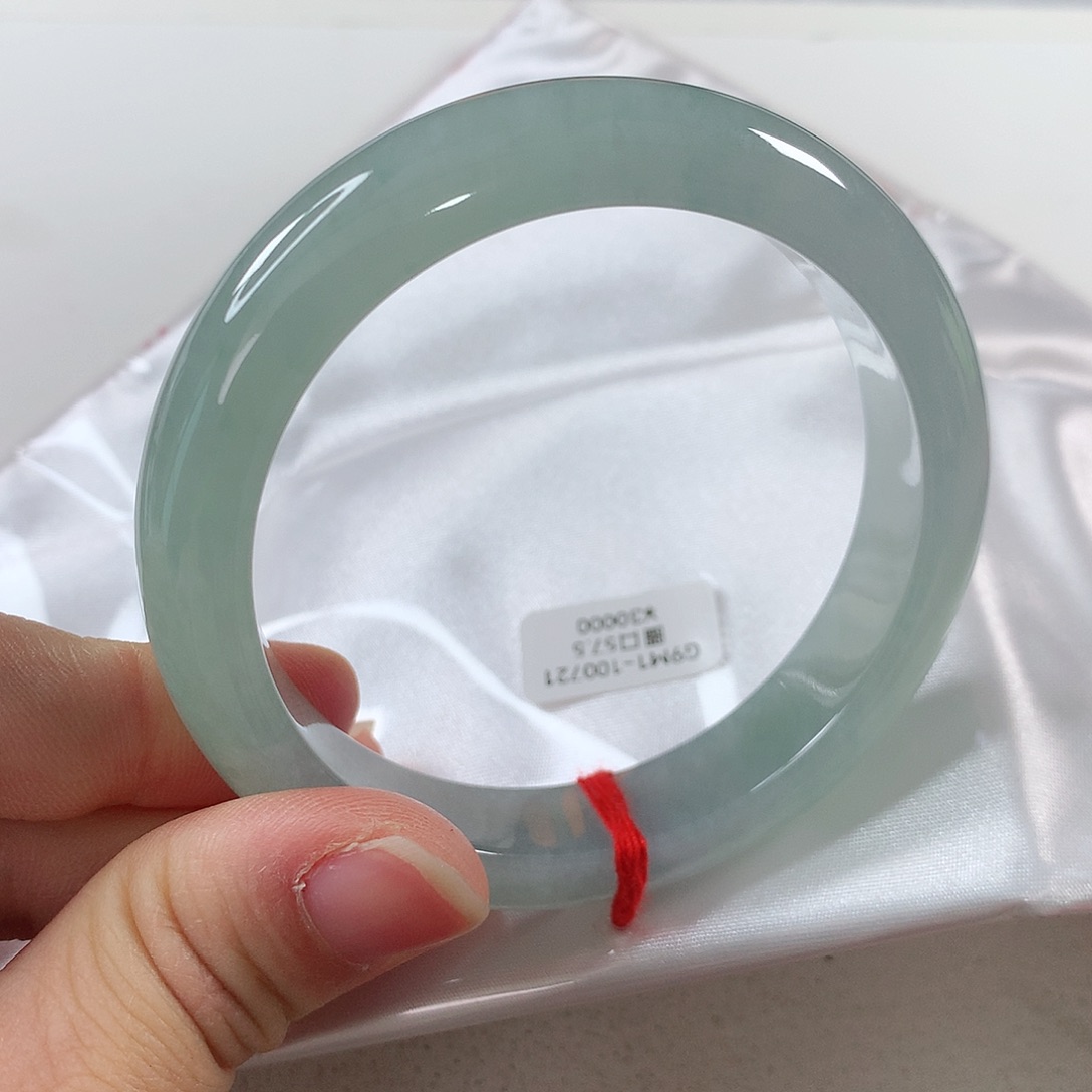 翡翠手镯未镶嵌①①⑨