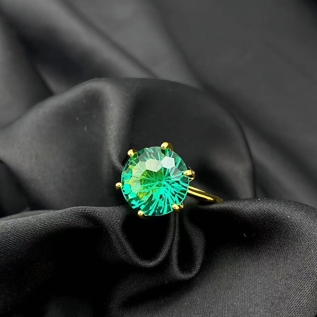 祖母绿轻奢六爪鸽子蛋戒指C1272（合成培育）赠包装合金