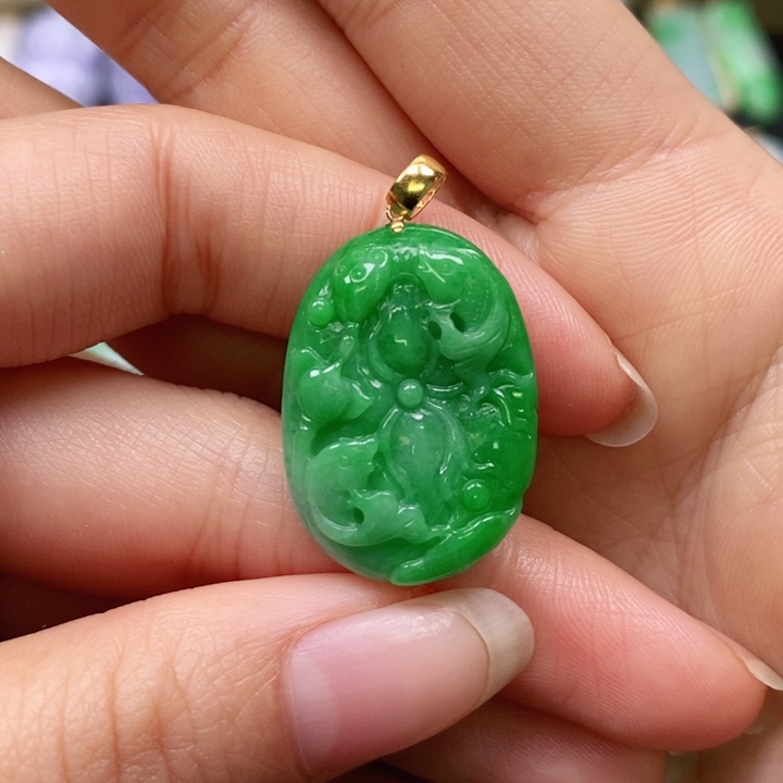 翡翠颈饰未镶嵌吊坠