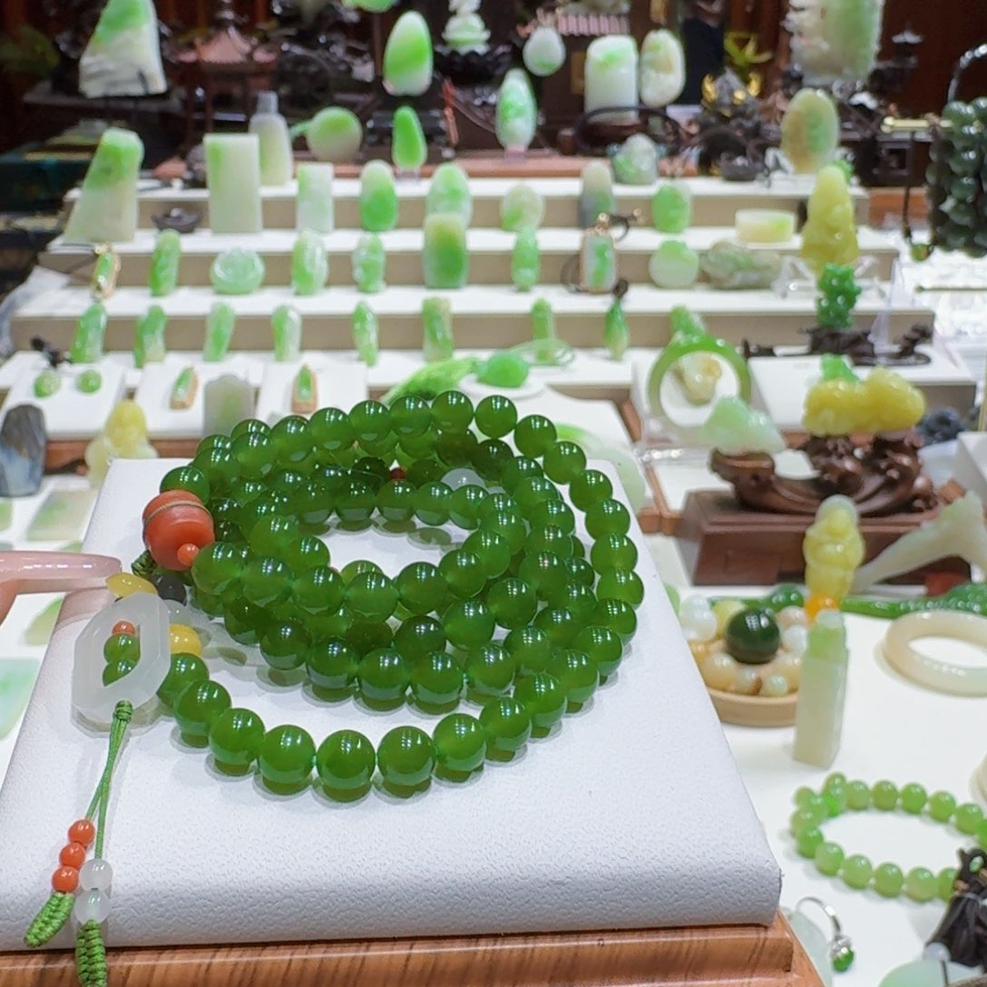 和田玉未镶嵌挂件碧玉108