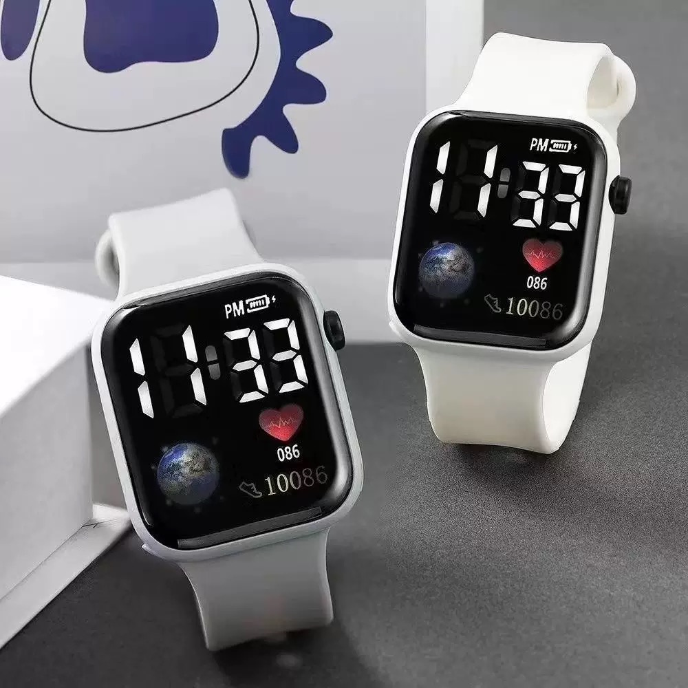 新款科技感手表男女学生款电子表卡通可爱百搭显白时尚手表腕表
