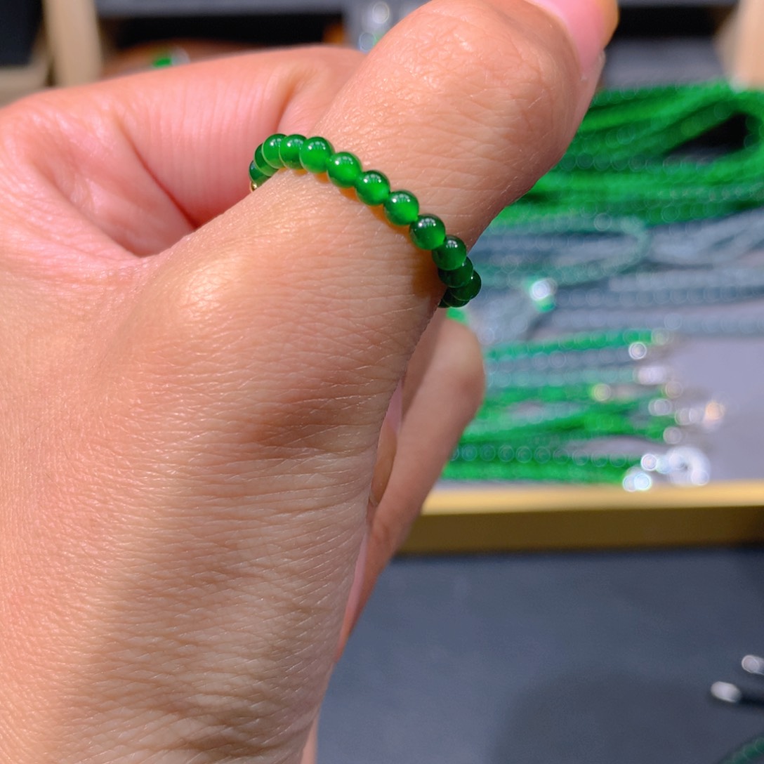 翡翠戒指未镶嵌天然翡翠